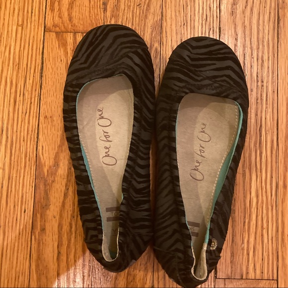 Kids Toms Flats - Picture 2 of 5